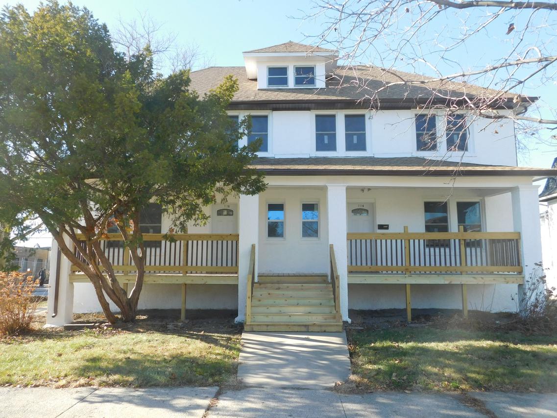 1118 S 7th Ave., Maywood, IL 60153