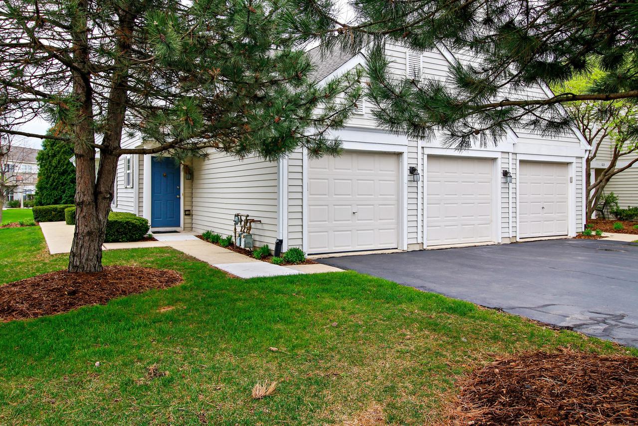 2911 Bartlett Ct. #204, Naperville, IL 60564
