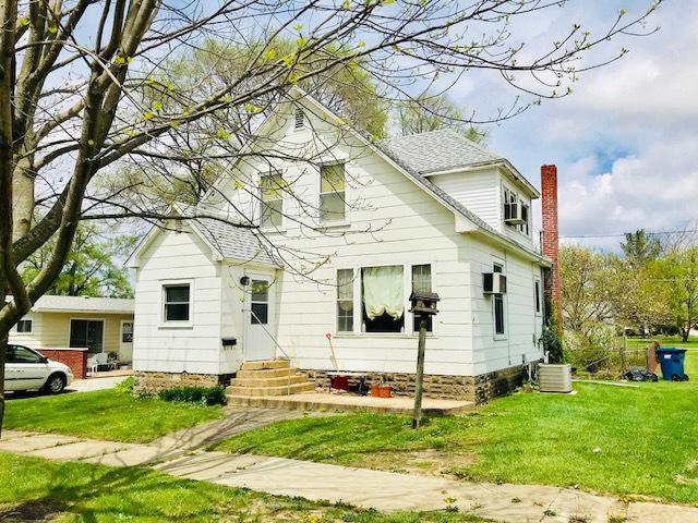 402 W Chestnut St., Hoopeston, IL 60942