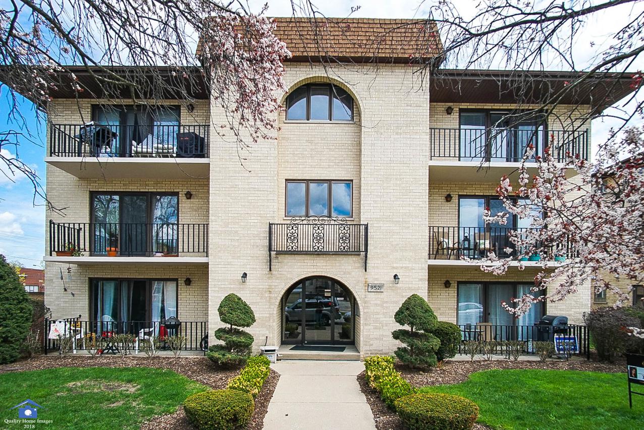 9521 S 53rd Ave. #3S, Oak Lawn, IL 60453