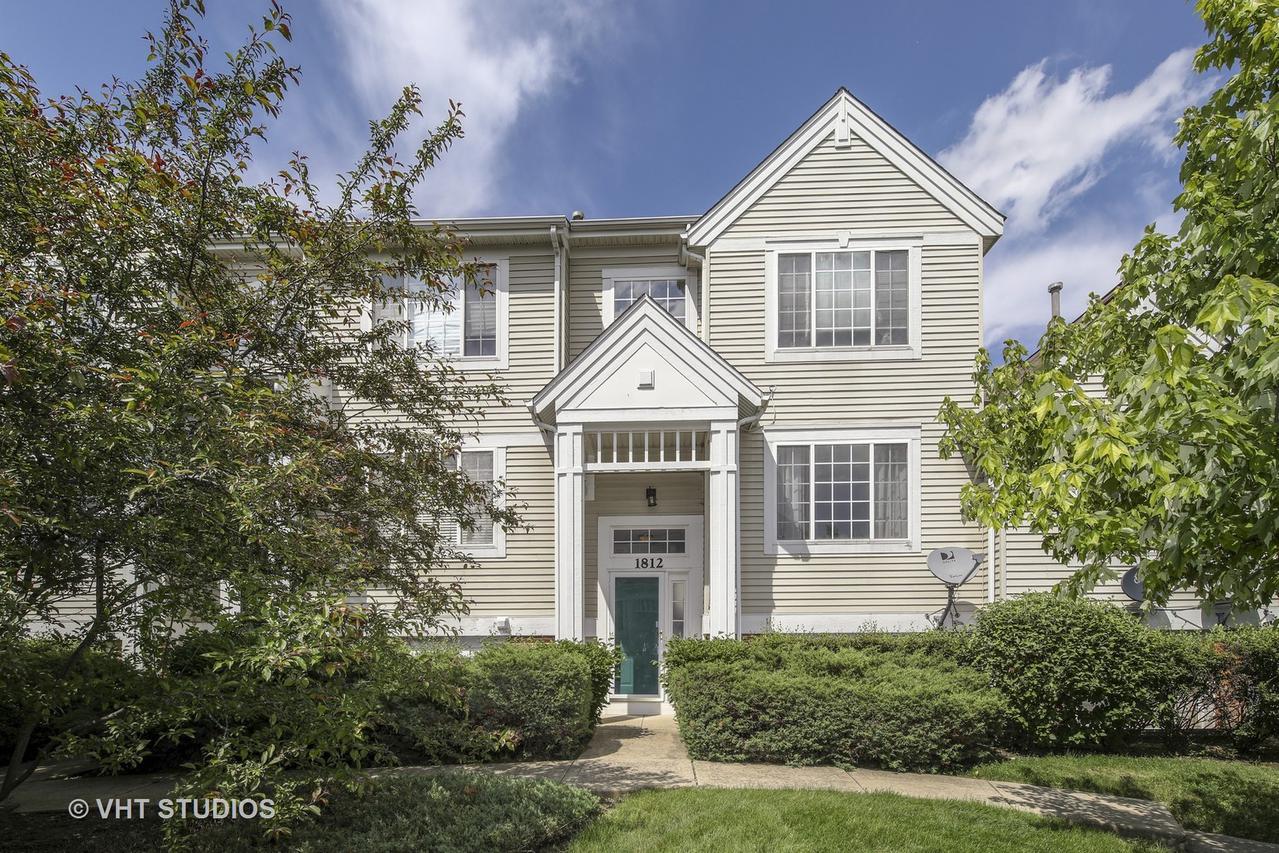 1812 Whirlaway Ct., Glendale Heights, IL 60139