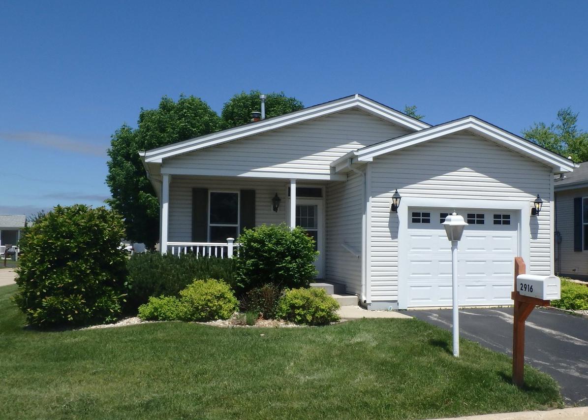 2916 Buckskin Ln., Grayslake, IL 60030