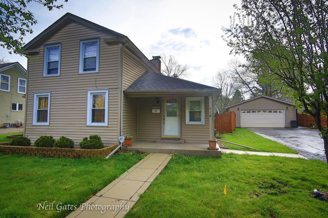 418 N Van Buren St., Batavia, IL 60510