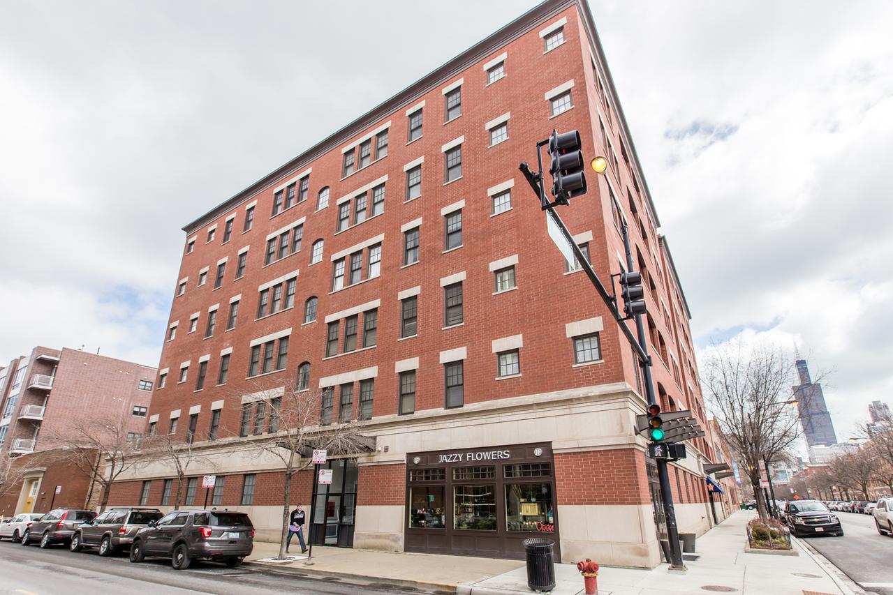 35 S Racine Ave. #4SE, Chicago, IL 60607