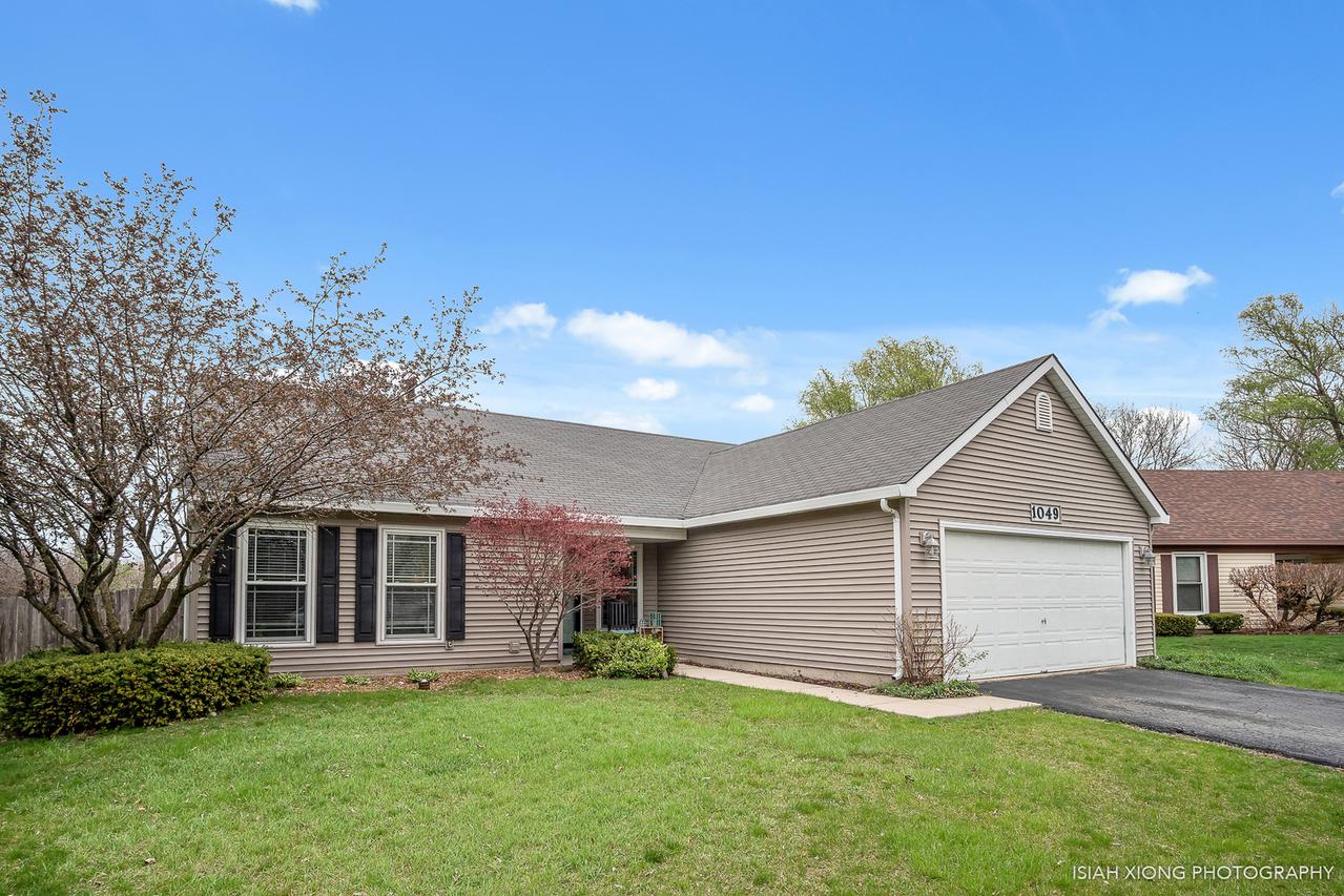 1049 Bothwell Ln., Bolingbrook, IL 60440
