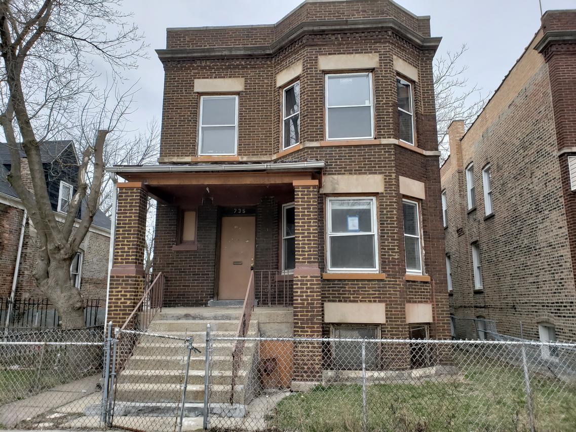 735 N Monticello Ave., Chicago, IL 60624