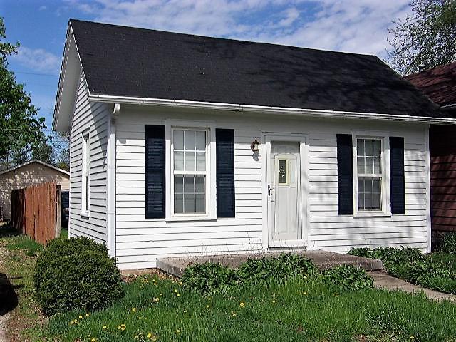 357 N Main St., Seneca, IL 61360