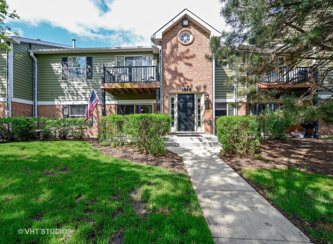 1585 Raymond Dr. #101, Naperville, IL 60563
