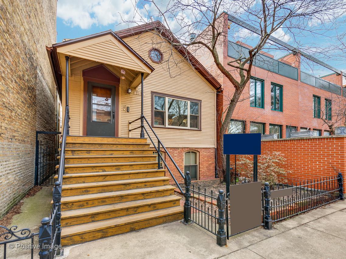 2106 N Hudson Ave., Chicago, IL 60614