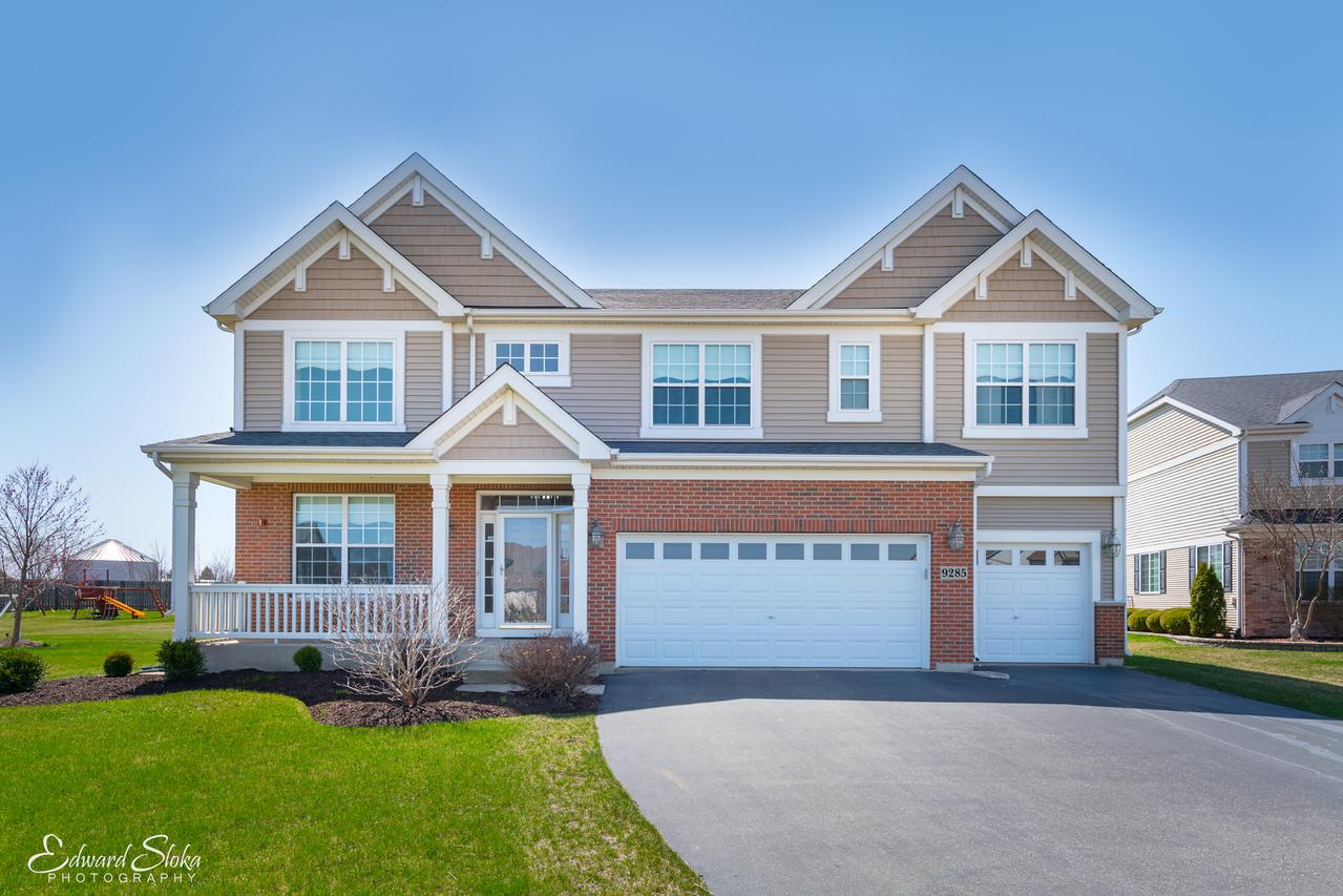 9285 Sawyer St., Huntley, IL 60142
