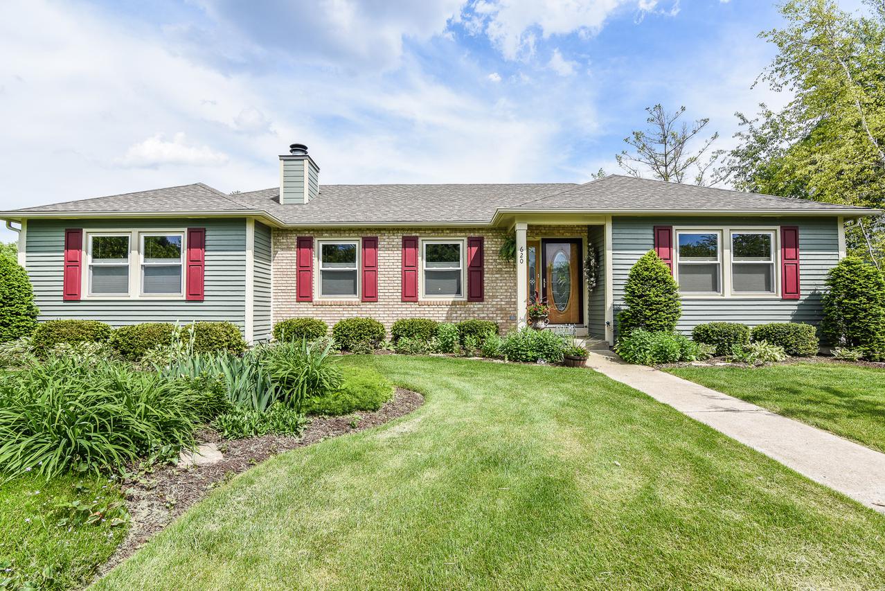 620 Louise Dr., Hinckley, IL 60520