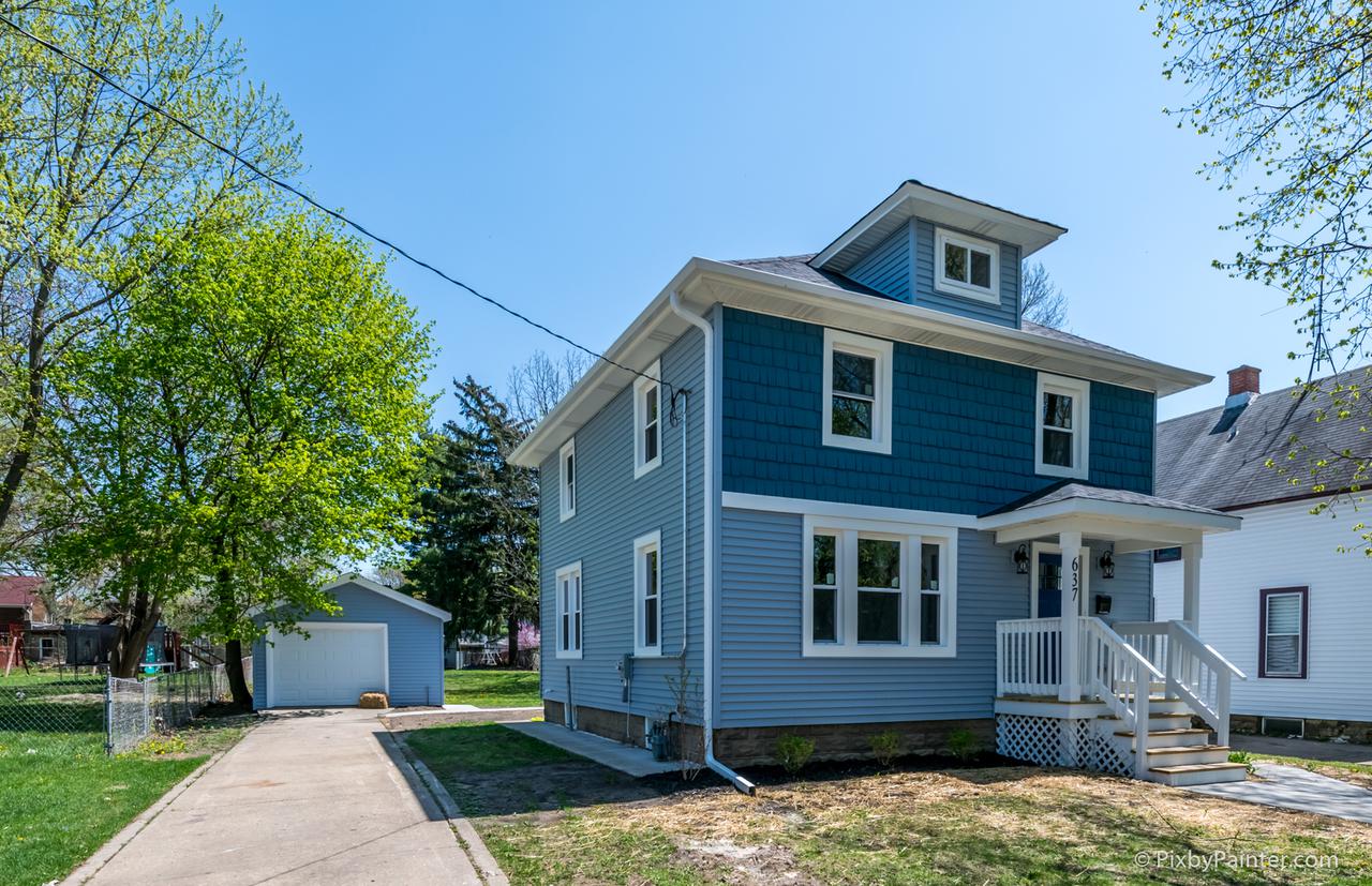 637 Grand Ave., Aurora, IL 60506