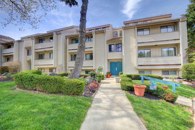 2103 Melrose Dr. #A, Champaign, IL 61820
