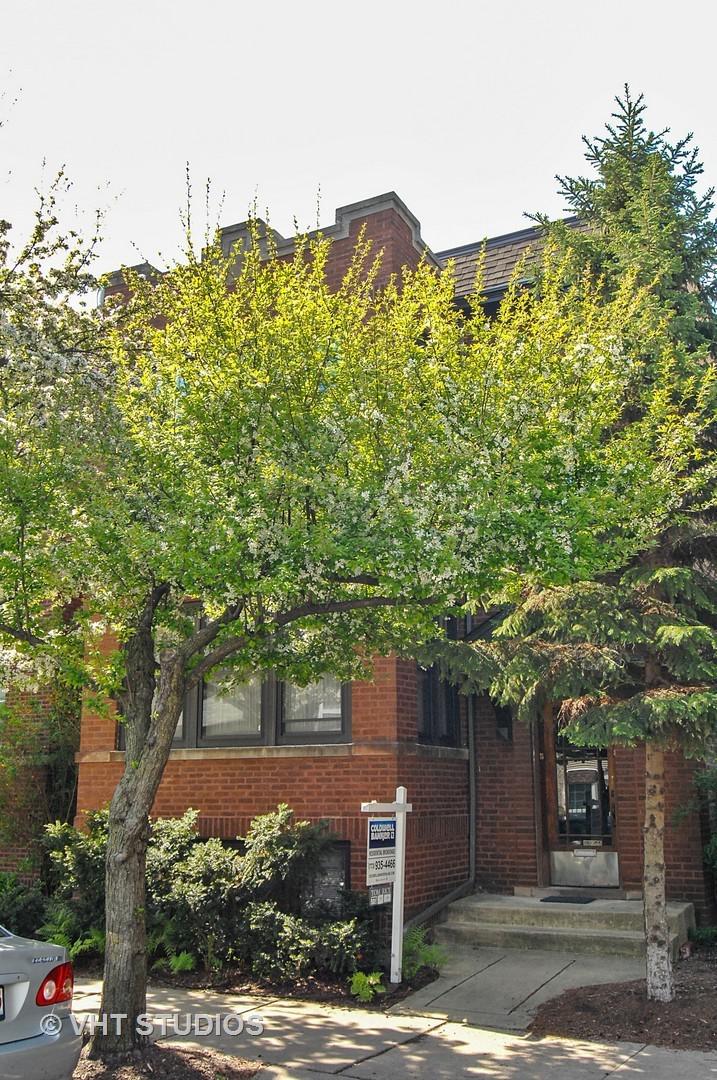 2243 W Winnemac Ave., Chicago, IL 60625