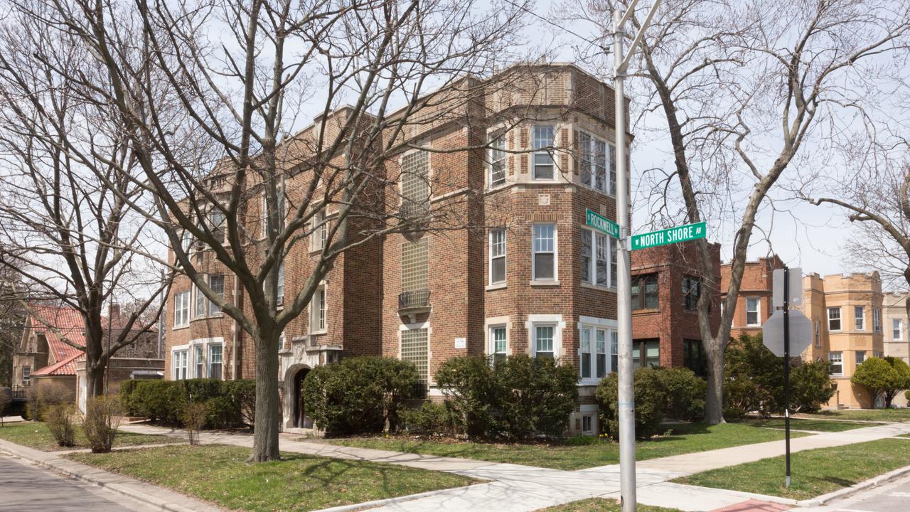 2600 W North Shore Ave., Chicago, IL 60645
