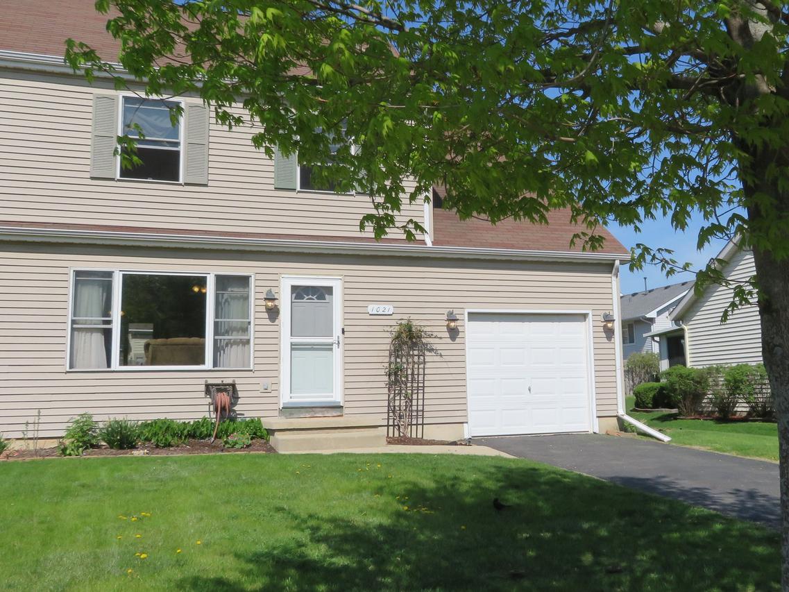 1021 Emmsen Dr., Sycamore, IL 60178