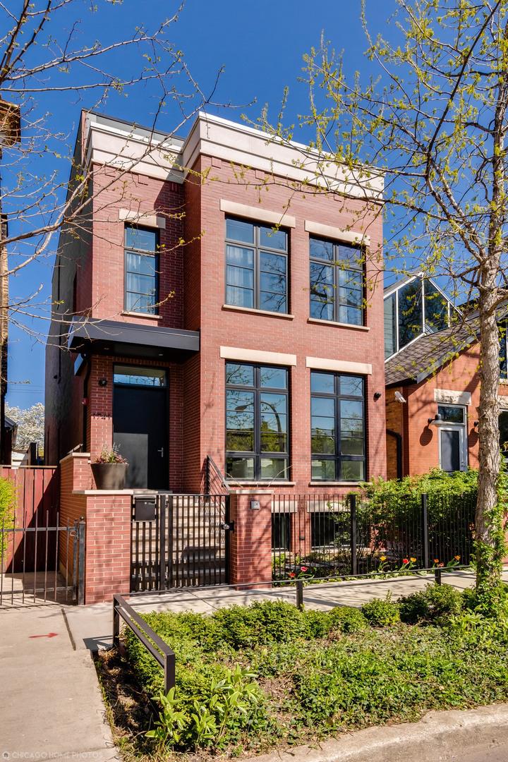 1741 N Hoyne Ave., Chicago, IL 60647