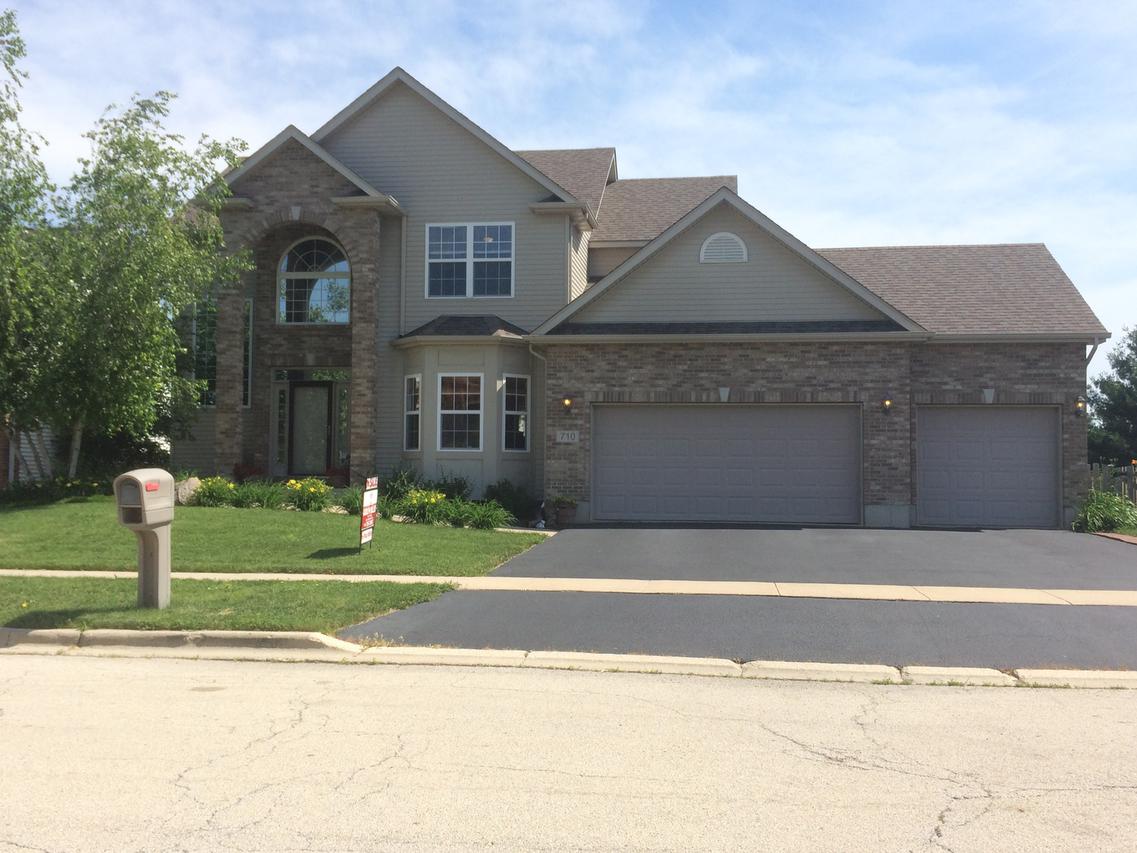710 Persimmon St., Dekalb, IL 60115