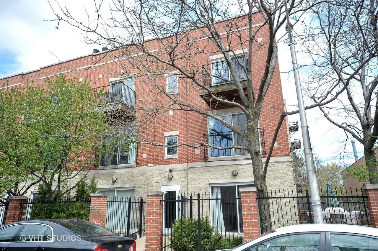 2512 W Bloomingdale Ave. #B, Chicago, IL 60647