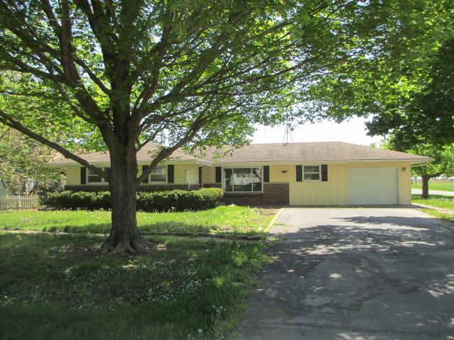 102 Main St., Allerton, IL 61810