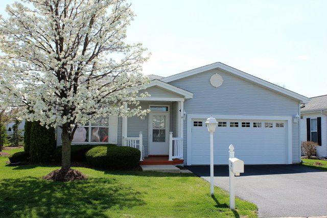 52 Rocking Horse Ln., Grayslake, IL 60030