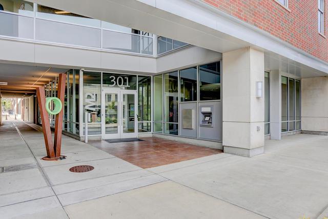 301 N Neil St. #803, Champaign, IL 61820