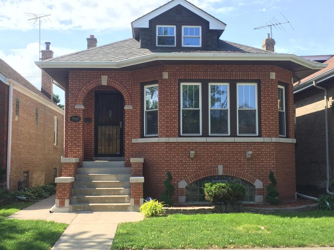 5919 W Eddy St., Chicago, IL 60634