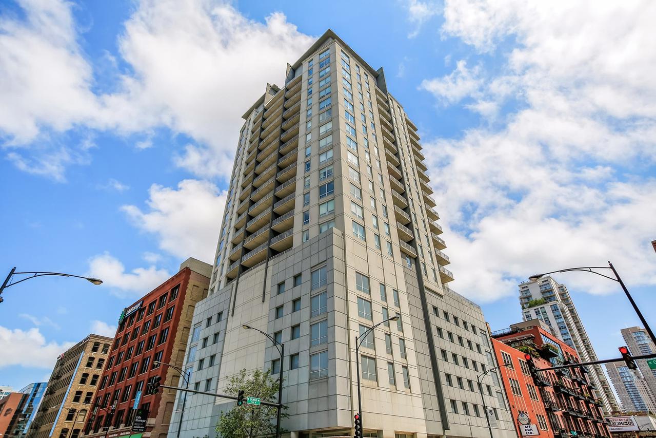 330 W Grand Ave. #2006, Chicago, IL 60654
