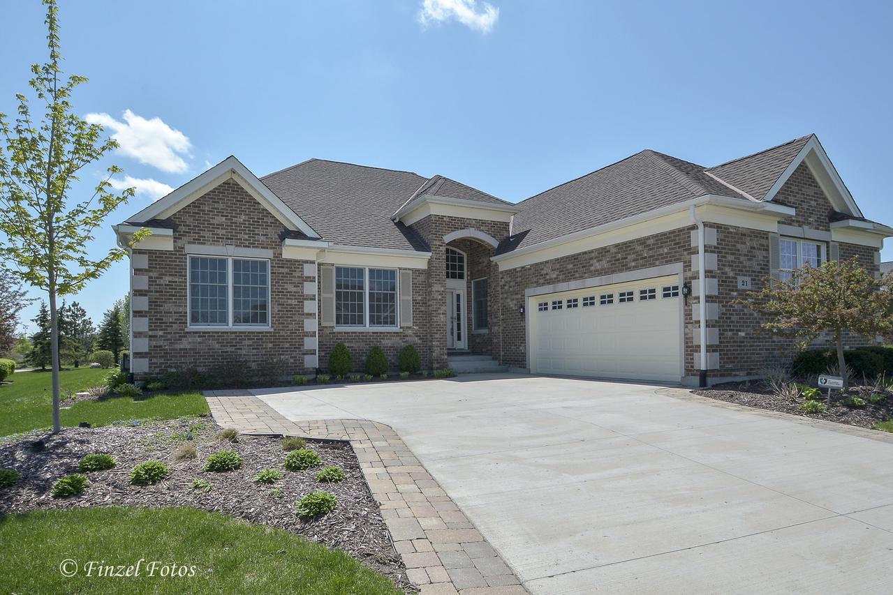 21 Arches Ct., South Barrington, IL 60010