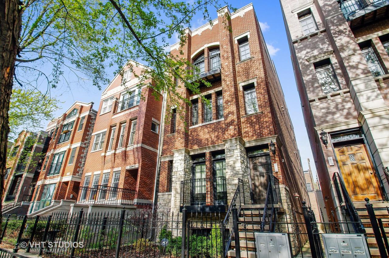 3239 N Seminary Ave. #3, Chicago, IL 60657