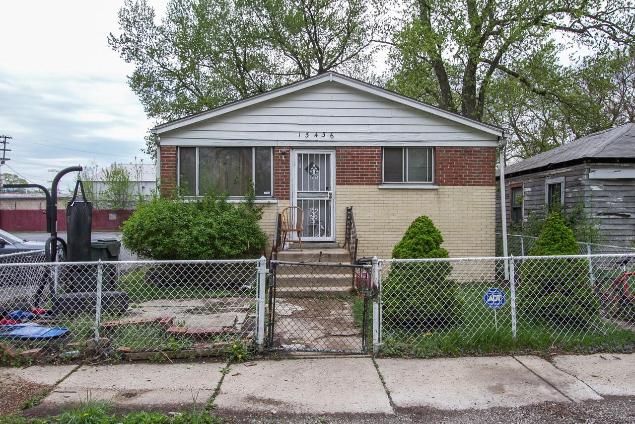 13436 S Harding Ave., Robbins, IL 60472
