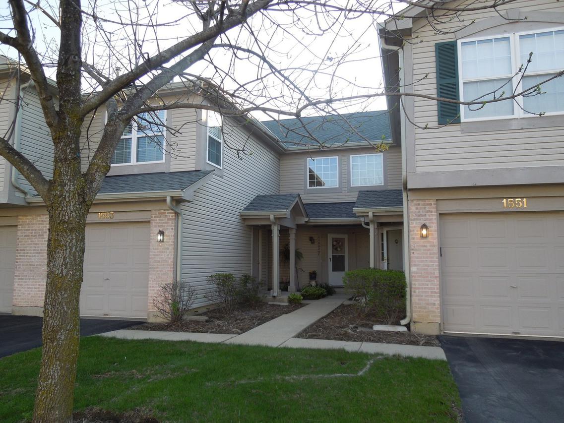 1557 Auburn Ln., Gurnee, IL 60031