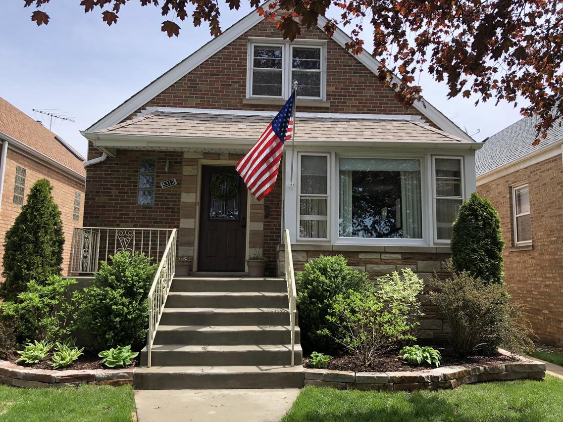 5313 N Mulligan Ave., Chicago, IL 60630