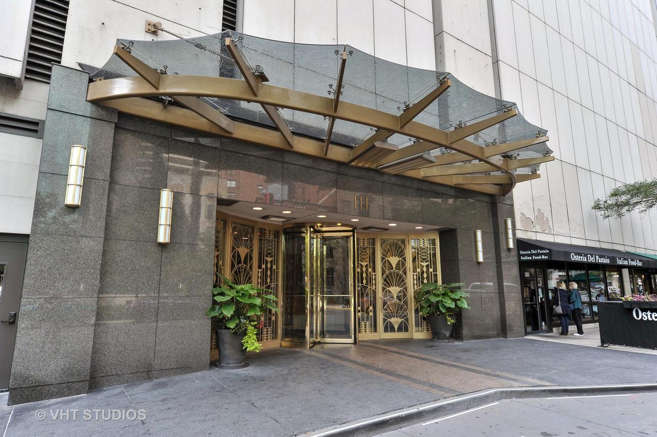 111 E Chestnut St. #17K, Chicago, IL 60611