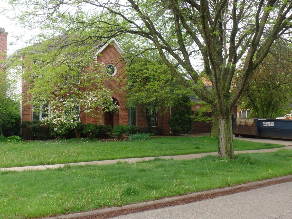 4005 Broadmoor Cir., Naperville, IL 60564