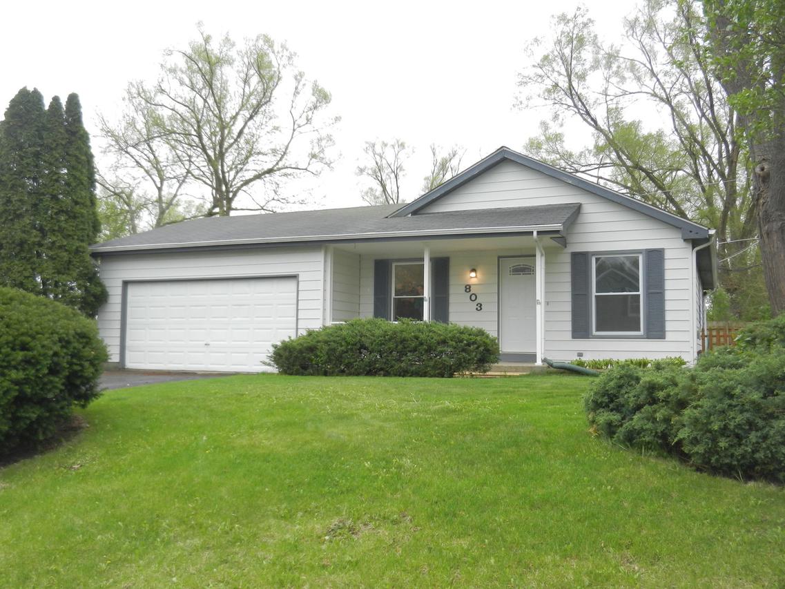 803 Christine Dr., Mchenry, IL 60051