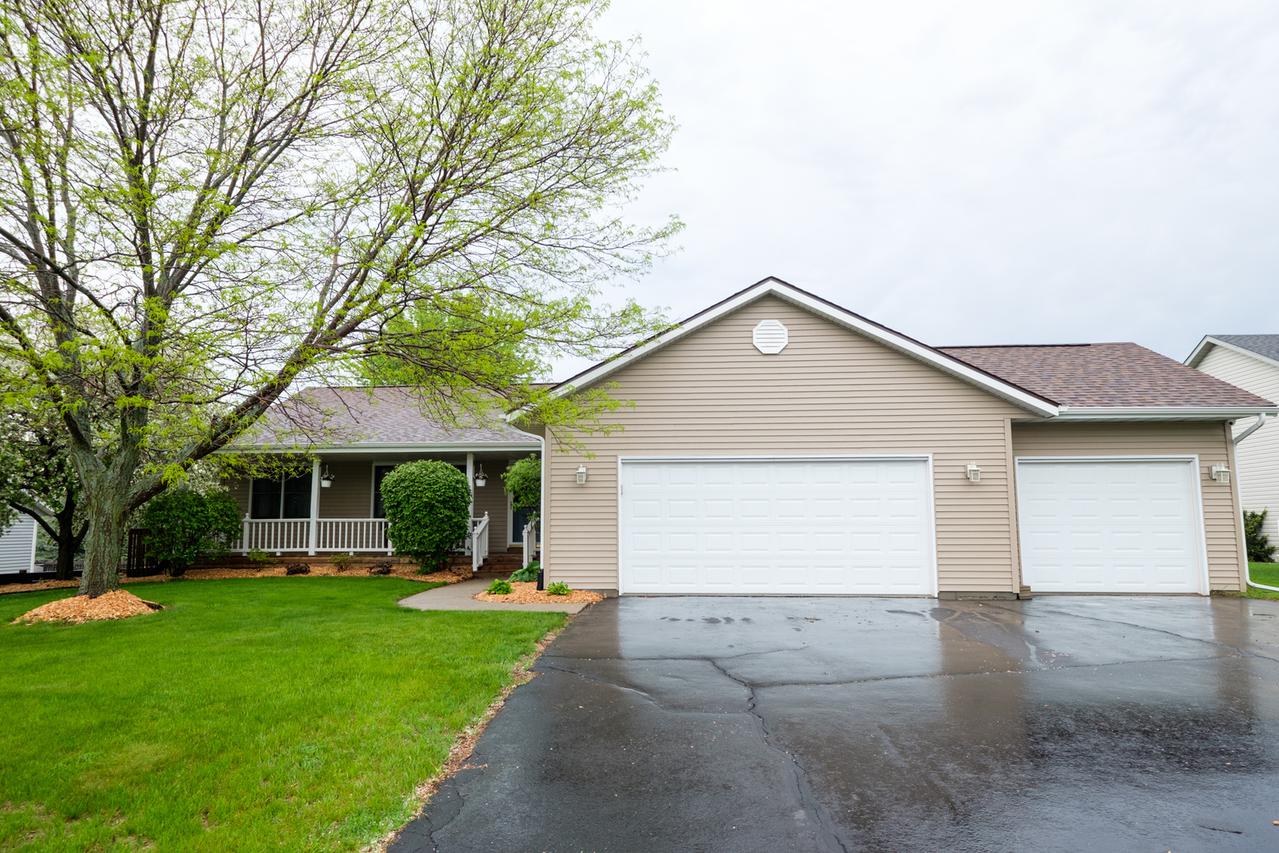 5380 Speckled Hawk Tr., Machesney Park, IL 61115