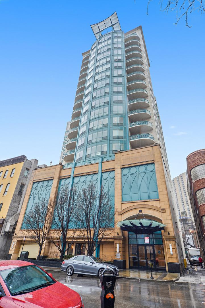60 W Erie St. #901, Chicago, IL 60654