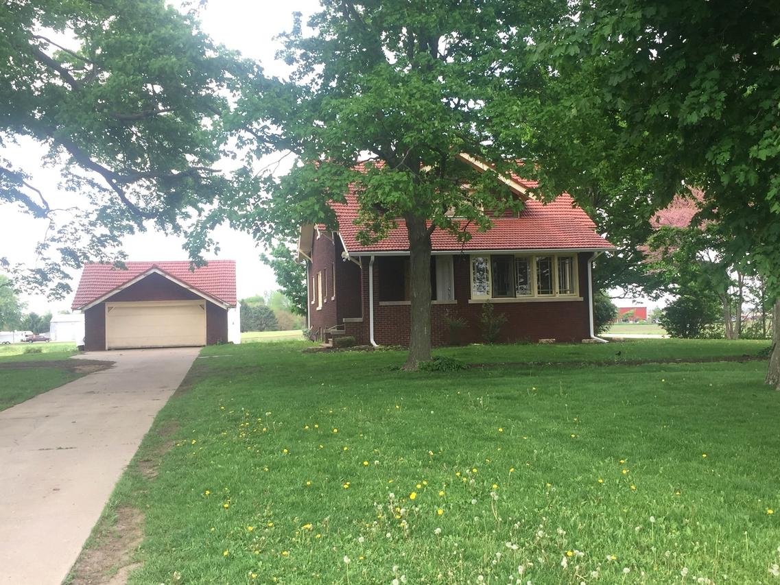 4251 E 4th Rd., Mendota, IL 61342