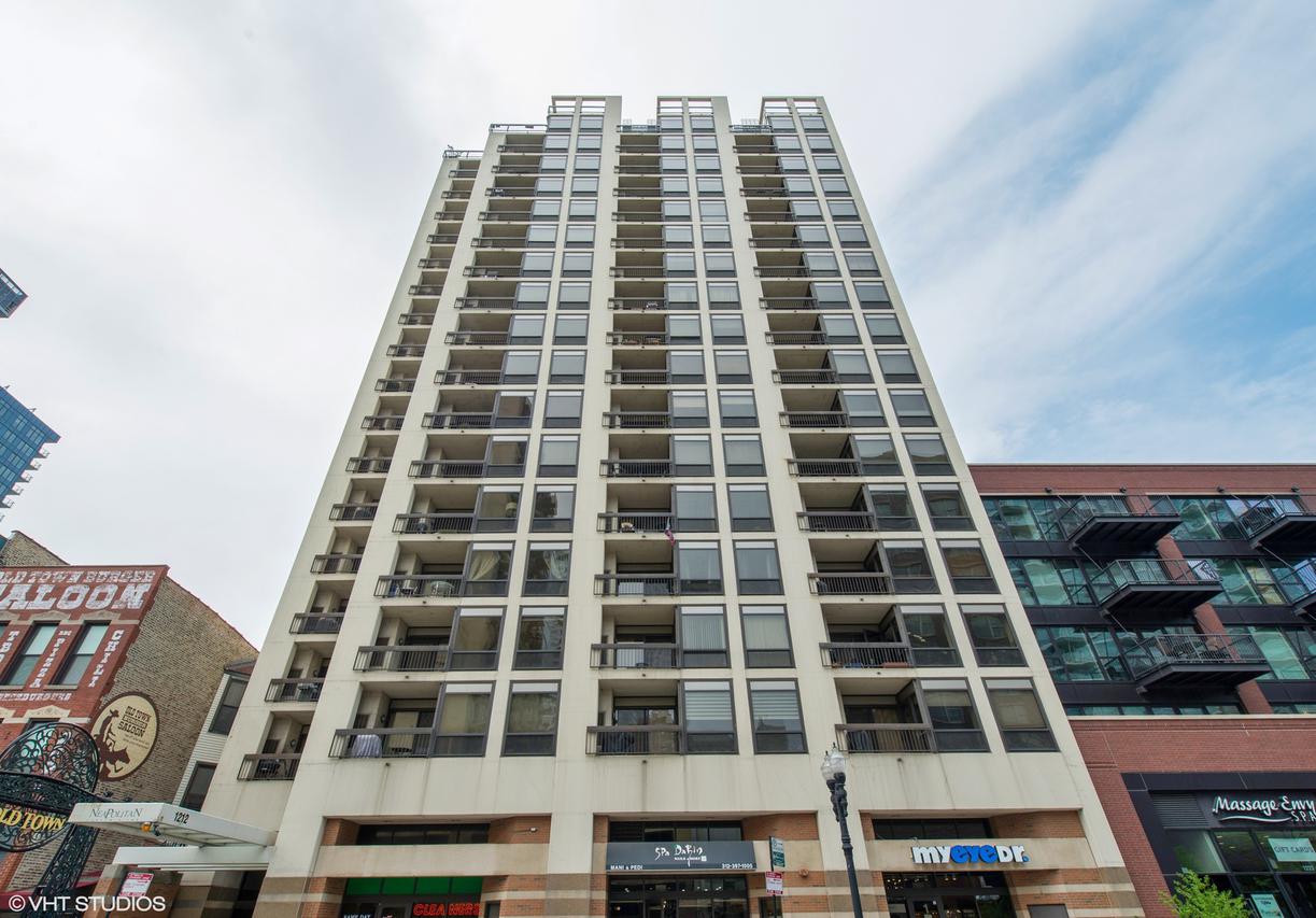 1212 N Wells St. #1305, Chicago, IL 60610