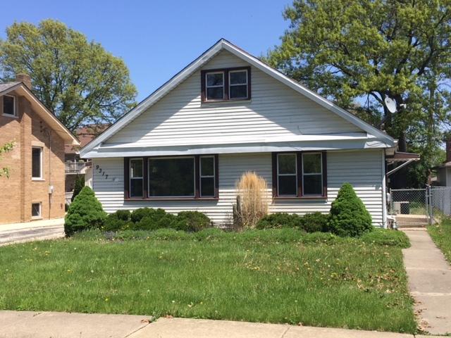 9317 S 84th Ave., Hickory Hills, IL 60457