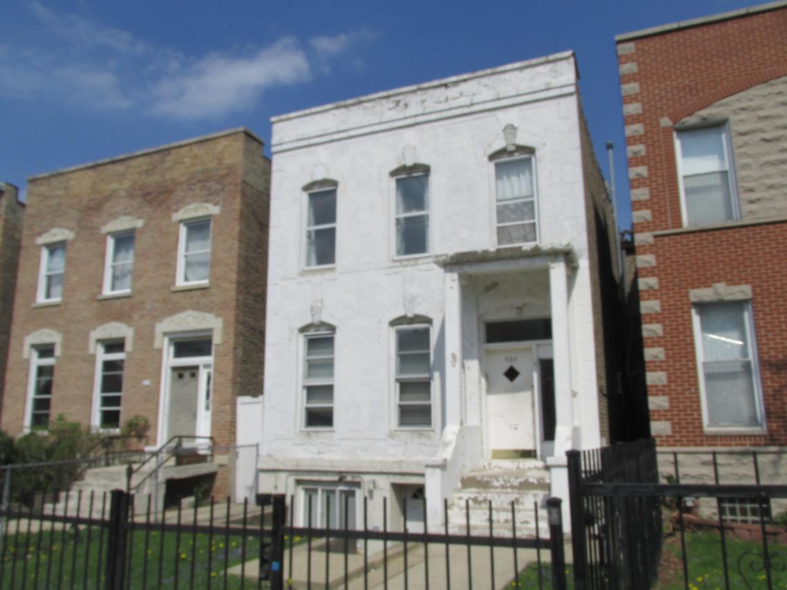 909 S Bell Ave., Chicago, IL 60612