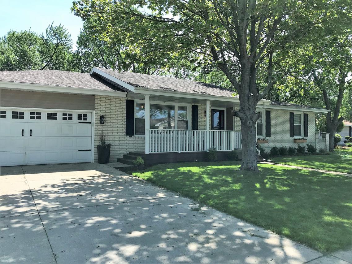408 S Grand Ave., Bourbonnais, IL 60914