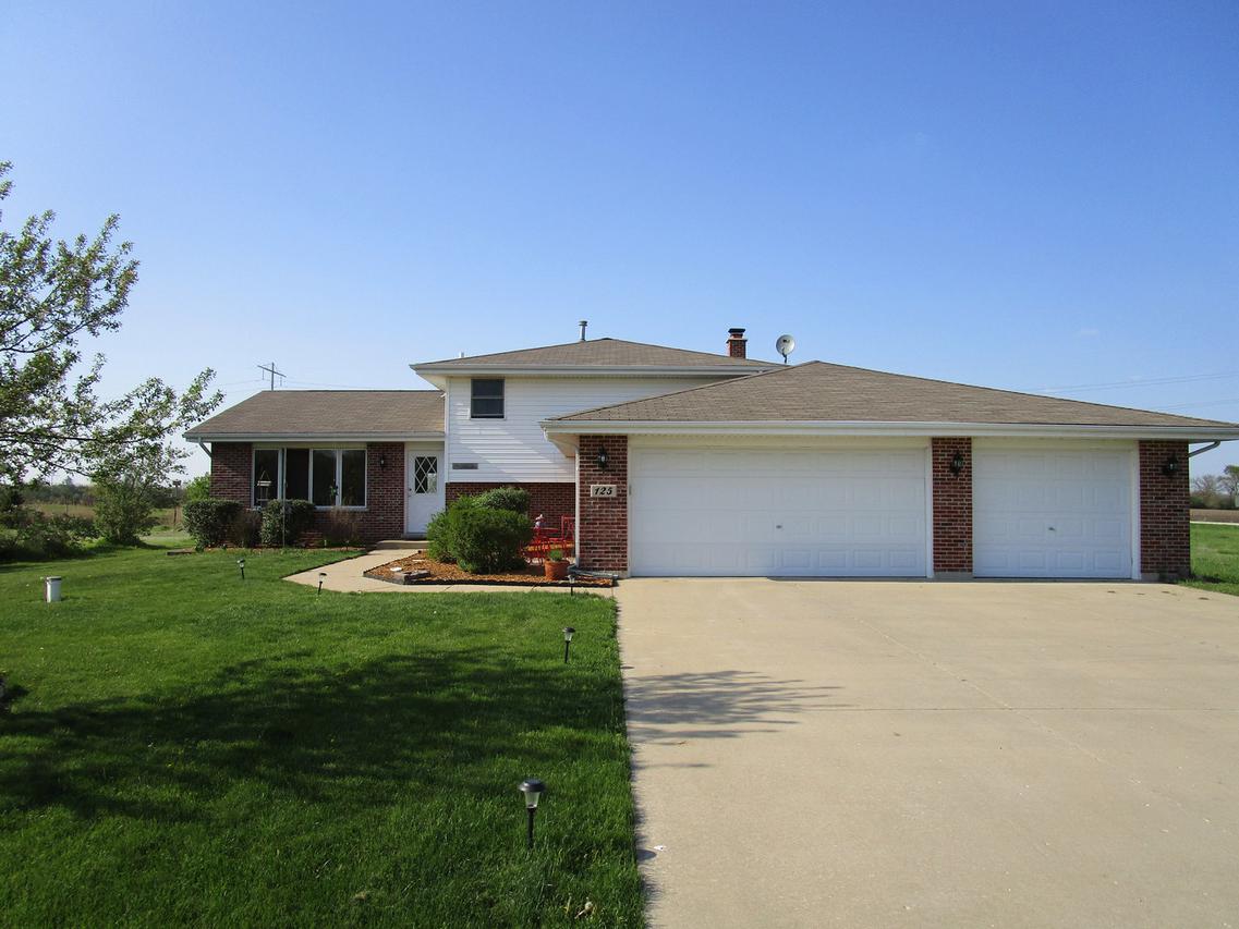 125 Highpoint Dr., Essex, IL 60935