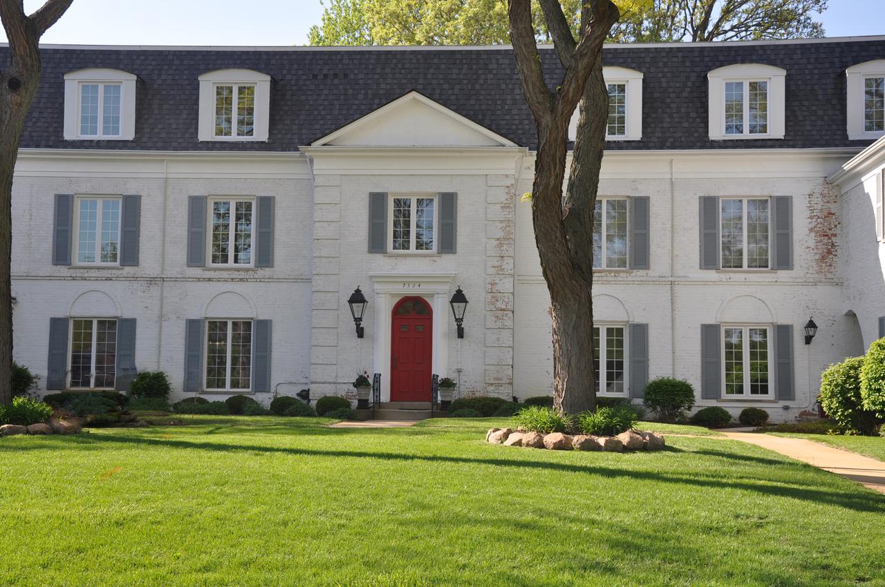 7324 Heritage Ct. #2E, Frankfort, IL 60423