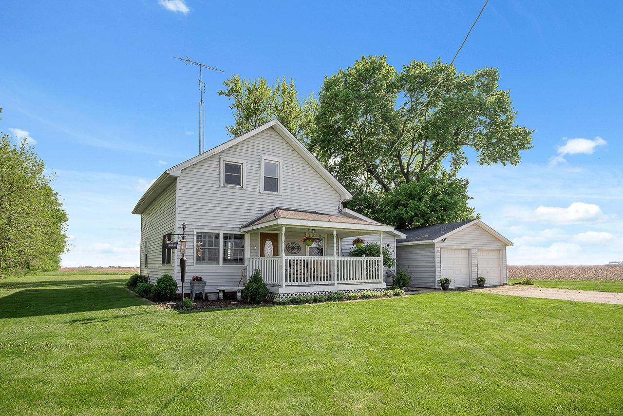 7482 S Malta Rd., Dekalb, IL 60115