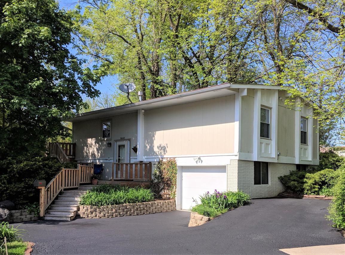 3612 Larson Ave., Rockford, IL 61108