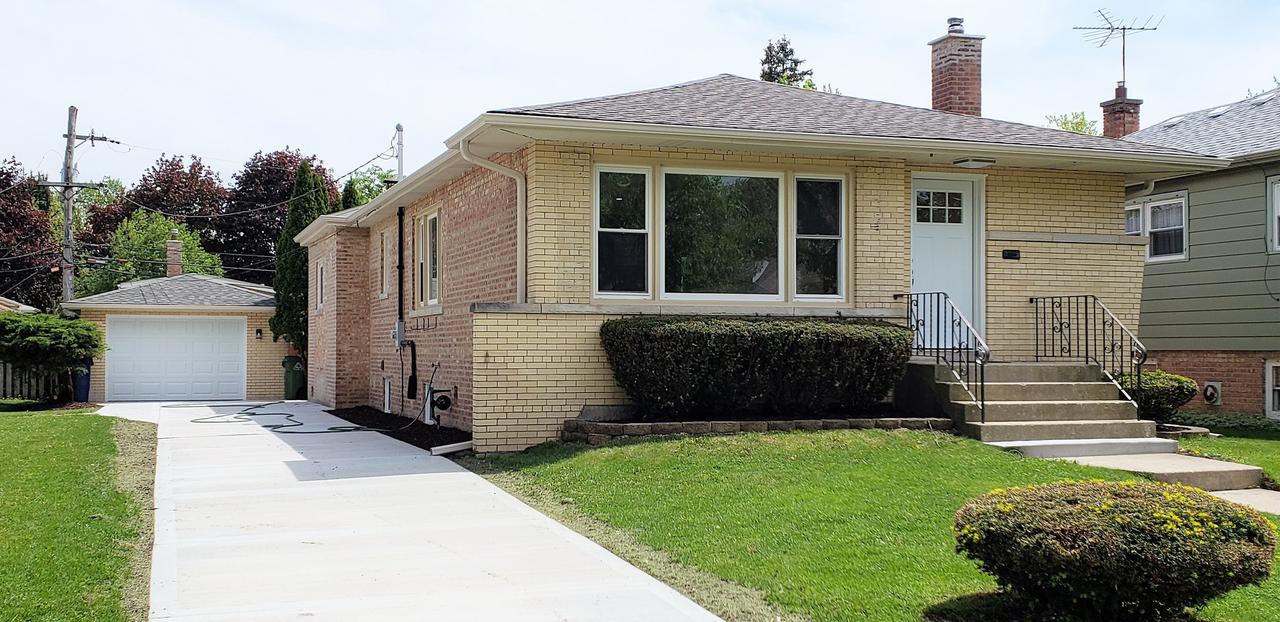 5413 Drury Ln., Oak Lawn, IL 60453