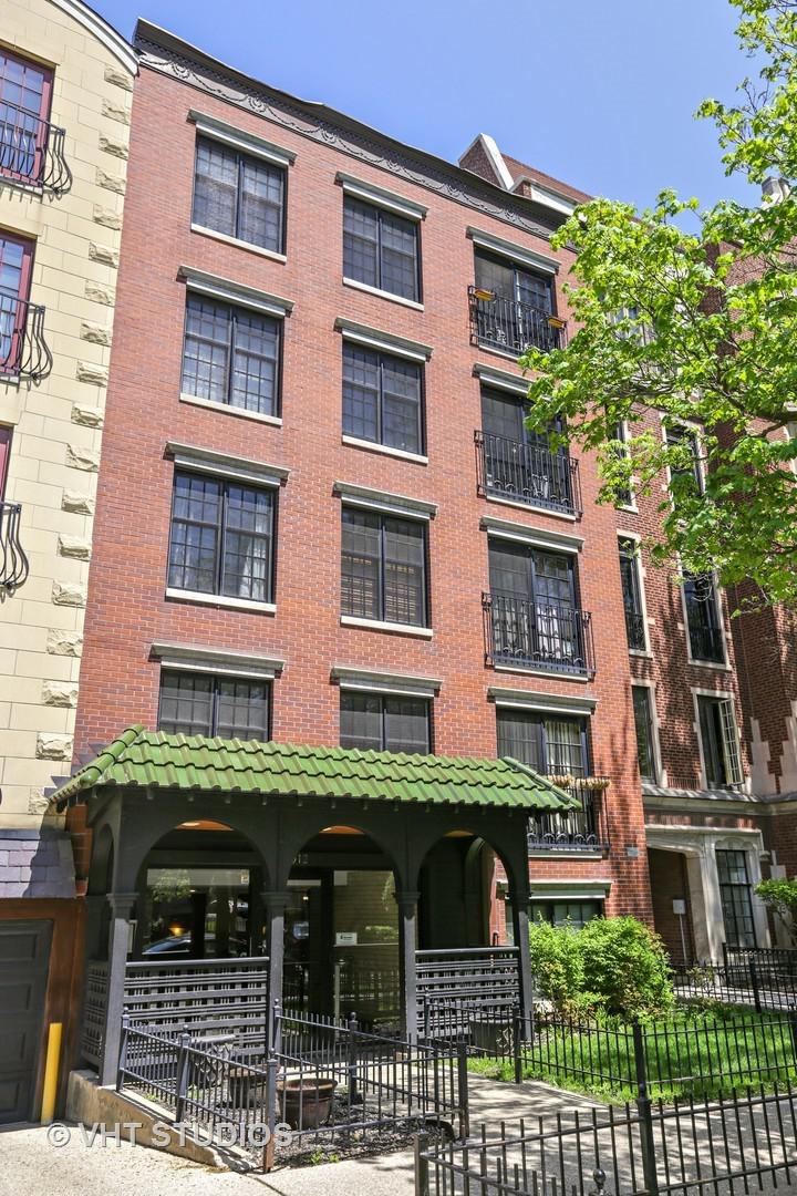 512 W Barry Ave. #202, Chicago, IL 60657