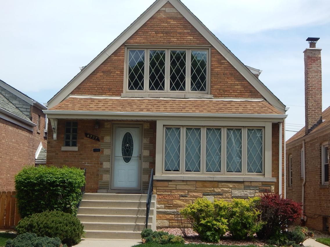6737 S Kenneth Ave., Chicago, IL 60629